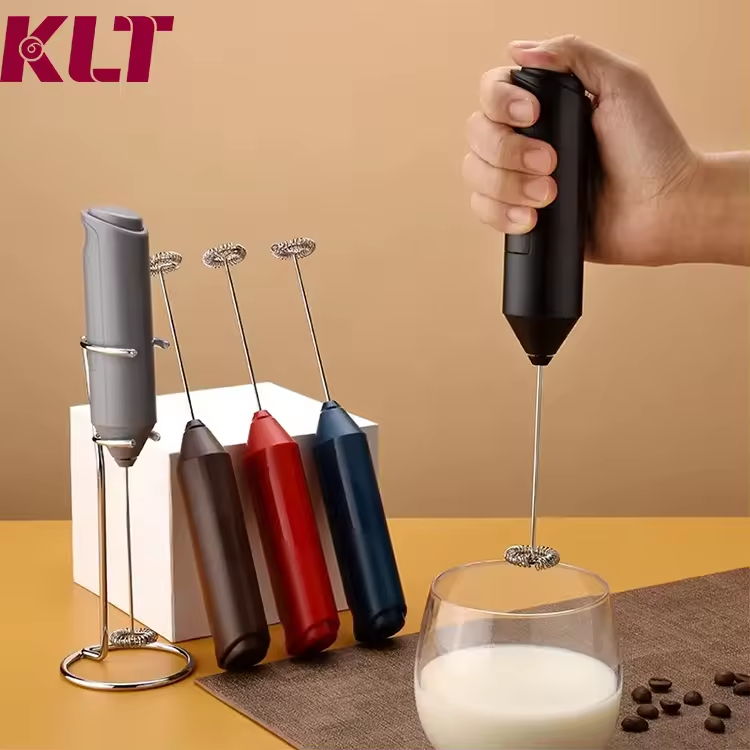 Wholesale Mini Hand Held Milk Frother Automatic Powerful Milk Frother